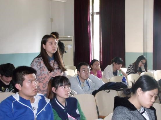 学生提问