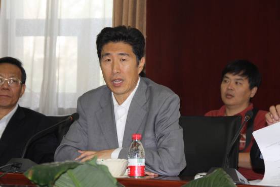 中国建筑学会副理事长兼秘书长徐宗威发言